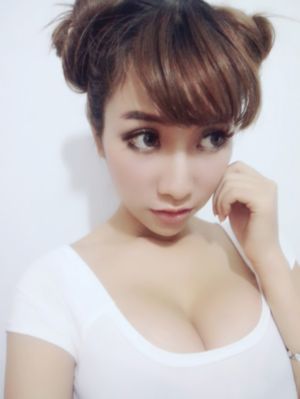 国产亚洲香蕉精彩视频_超清电影免费在线