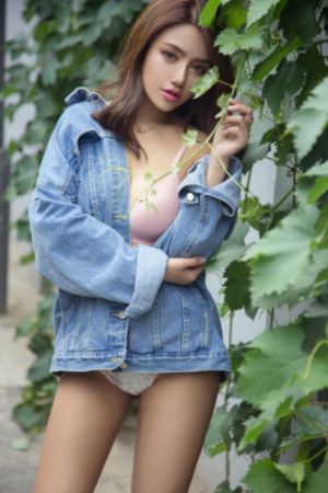 欧美复古胸针_720高清完整版播放